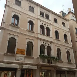 ** Konukevi Ca' Pedrocchi İtalya