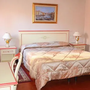 ** Konukevi Best Holidays İtalya